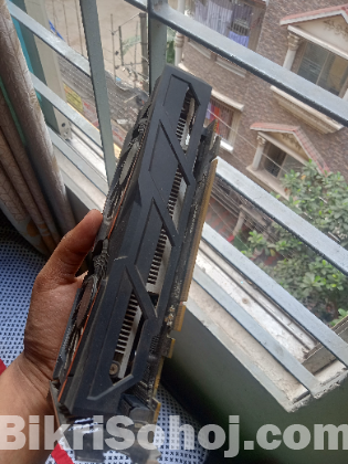 GIGABYTE RX 560 (4GB RAM)